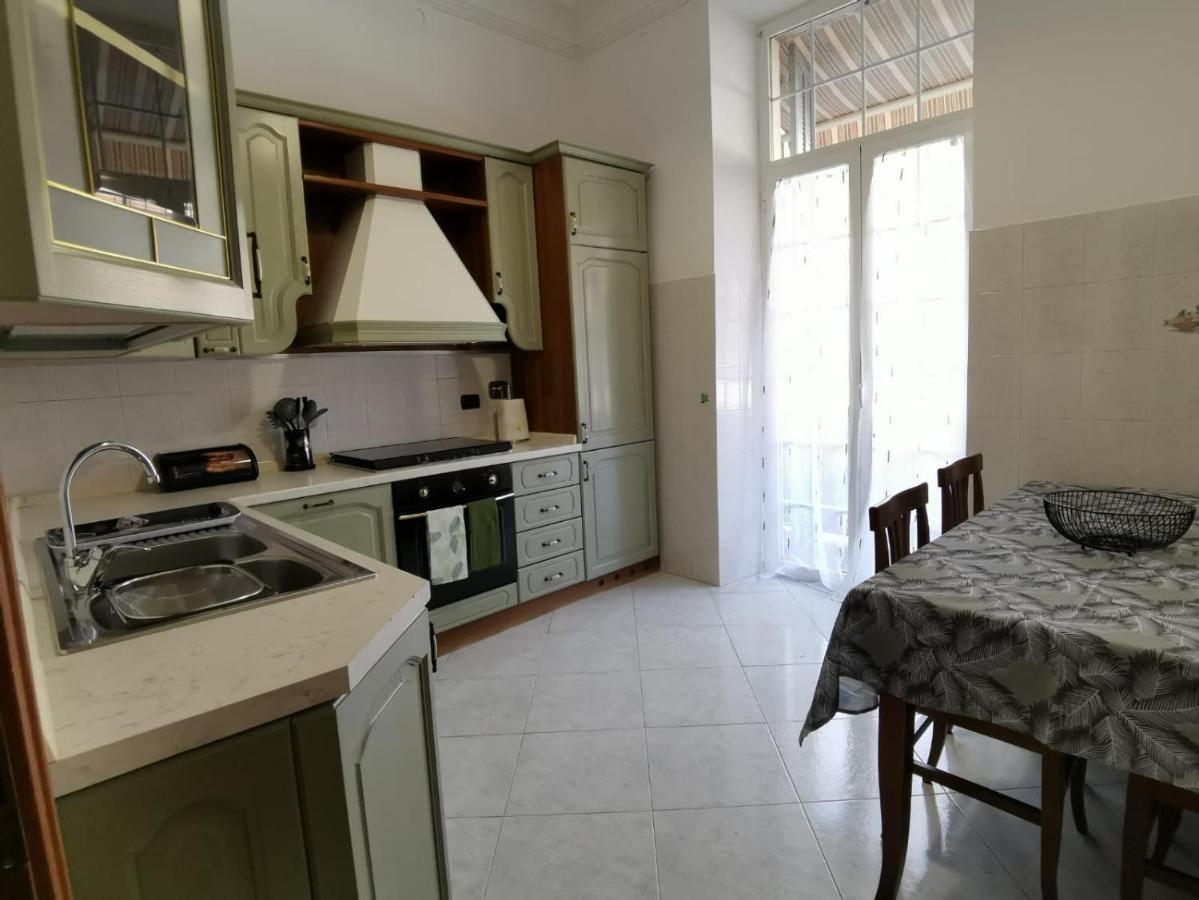 Casa In Centro Ventimiglia Exterior foto